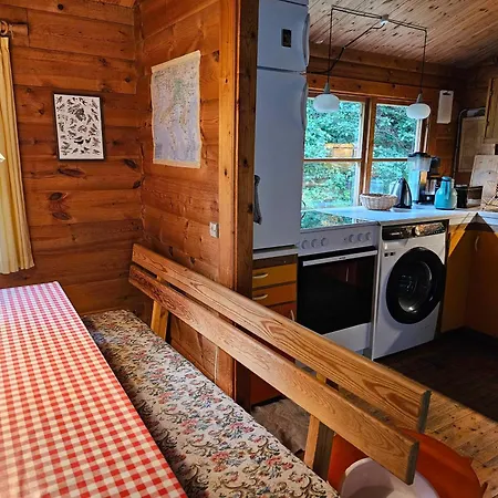 Дом отдыха Charming Norwegian Log With Grass Roof *