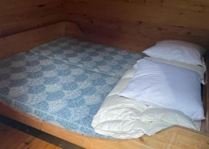 Charming Older In Nature بيت للعطل *